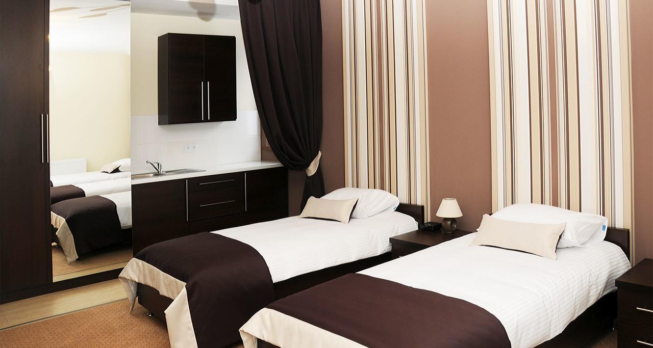 Hotel Klaudia Juszczyn Exterior foto